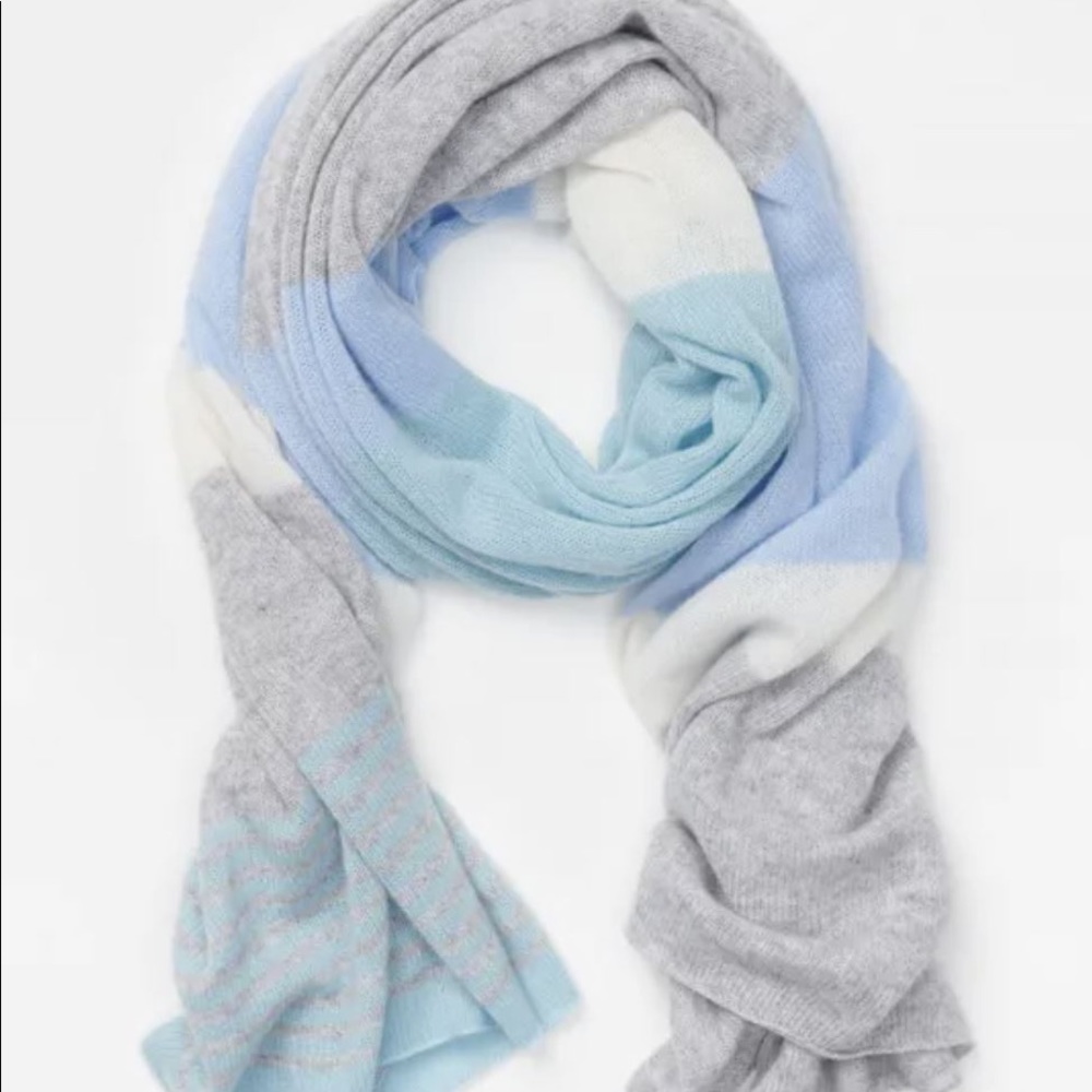 ISO Aubree colorblock cashmere scarf